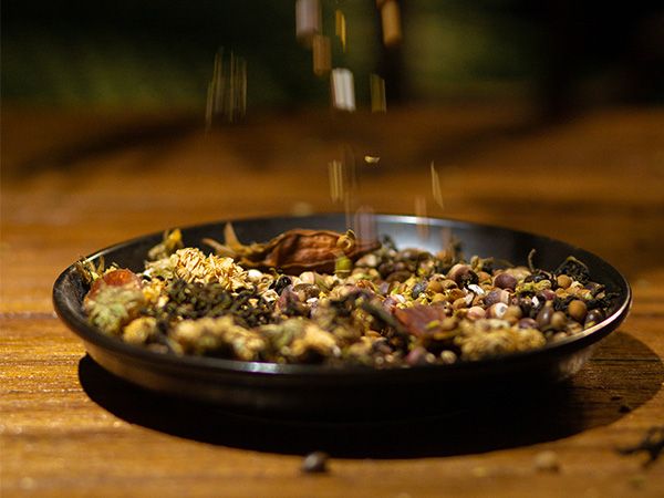 很喜歡“懷府薏康堂”茶飲的包裝設(shè)計，有什么寓意嗎？